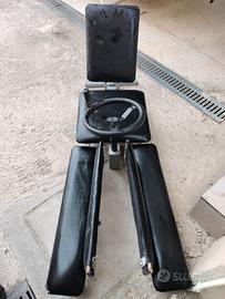 Divaricatore gambe palestra