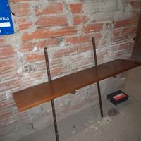 Scaffale cremagliera a parete