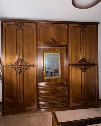 Armadio e letto coordinati in stile barocco