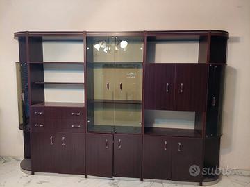 Mobile soggiorno con vetrina