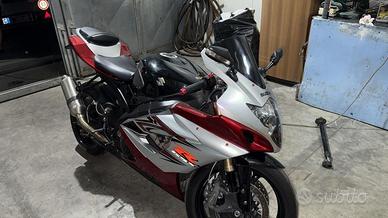 Suzuki GSX R 1000 K6