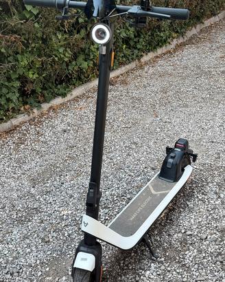 Monopattino Elettrico NIU KQi2 Pro