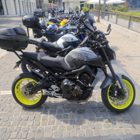 Moto unica con su tutto il possibile