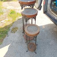 set tavolini in ferro battuto e vimini 