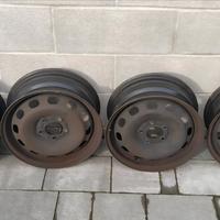 Cerchi in acciaio R15