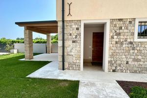 VILLA A SCHIERA A SACILE