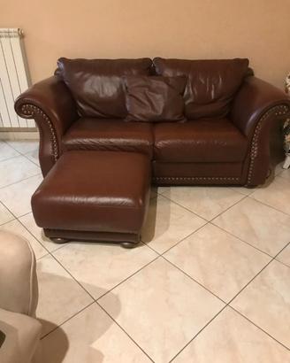 Divano 2 posti in pelle con pouf