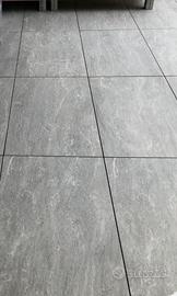 pavimento  90x60x2 cm da esterno grigio circa 55mq