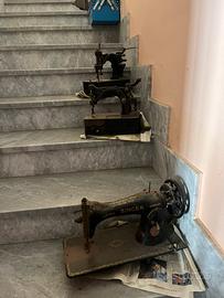Macchina da cucire antica
