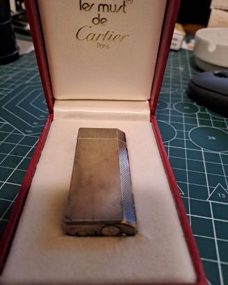 accendino argento Must di Cartier 1982