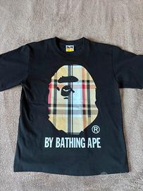 Maglietta nera con stampa artistica