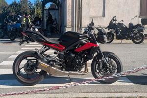 Triumph Street Triple 675 R