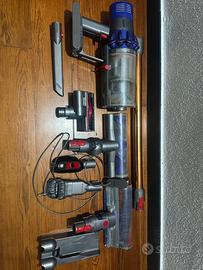 Dyson V10 cyclone NON FUNZIONA BENE  con accessori