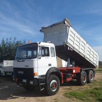 Iveco 330.36 ribaltabile