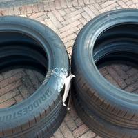 Pneumatici estivi Brigìdgestone 215/55 R18 nuovi