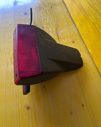 Moto Guzzi faro posteriore