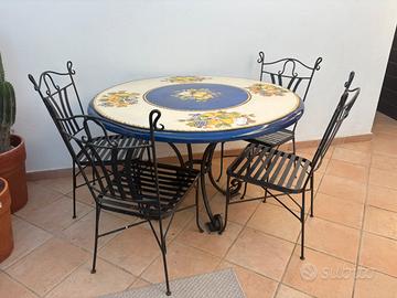 Tavolo tondo da giardino in ceramica + 4 sedie