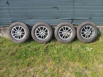 Cerchi  completi Hiunday i 35