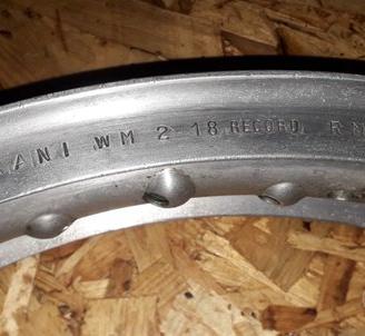 cerchio originale BORRANI WM 2 18 RECORD RM01 4718
