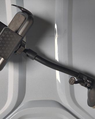 Porta cellulare a ventosa