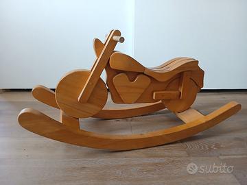 moto dondolo in legno 