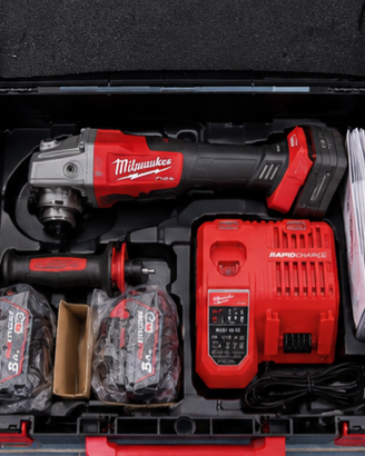 Smerigliatrice Milwaukee M18 - 2 batterie 