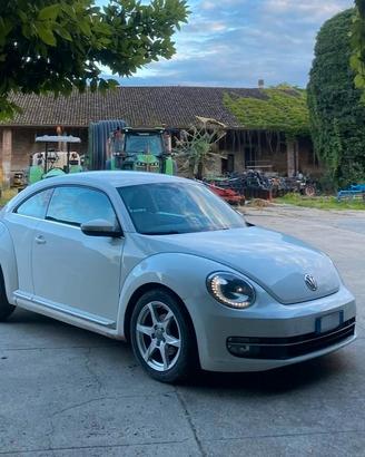 VW Maggiolino 1.6 TDI 105 CV - OK NEOPATENTATI