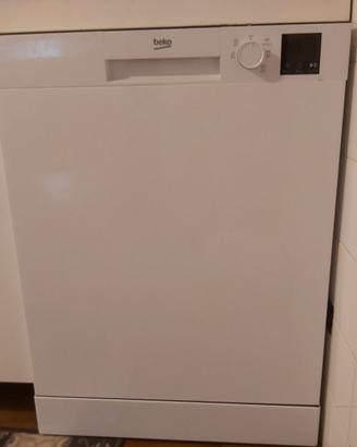 lavastoviglie Beko
