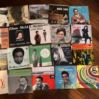 Blocco di venti 45 giri vari