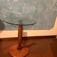 Tavolino rotondo in vetro e legno – design moderno