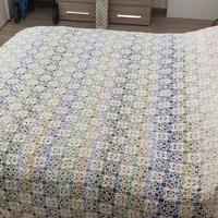 Coperta copri letto ricamata a mano
