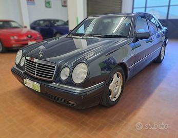 MERCEDES-BENZ E 200 cat Avantgarde