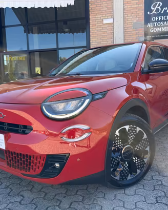 Fiat 600 Hybrid 100 CV DCT MHEV La Prima