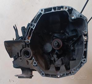 Cambio Renault Clio 1.5 DCI 5M anno 2013/16