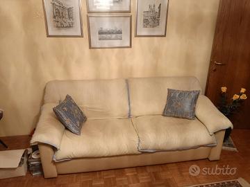 divano 3 posti+2 poltrone abbinate 
