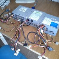 Alimentatori AT con attacchi P8/P9 per 386/486