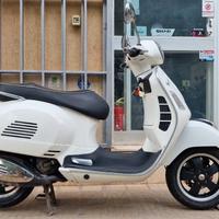 Piaggio Vespa 300 GTS - 2010