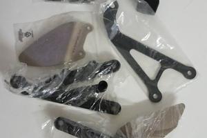 Pedane arretrate Valtermoto per Yamaha R6