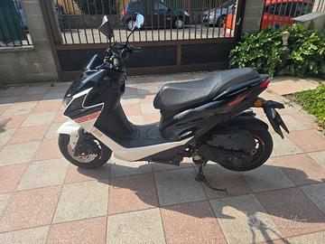 scooter malaguti 125 mission