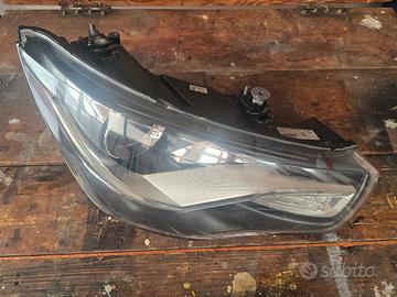 Faro Anteriore Destro LED Xenon Audi A1 2010