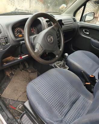 Opel Agila
