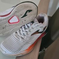 scarpa da tennis 