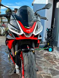 Aprilia Tuono 1100 V4 FACTORY