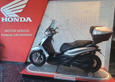 Piaggio Beverly 300 i.e.