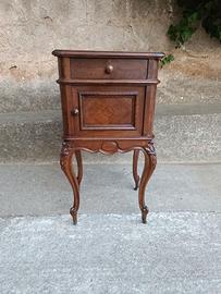 Piccolo mobile/comodino