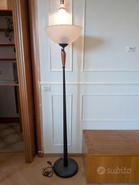 lampada da terra piantana