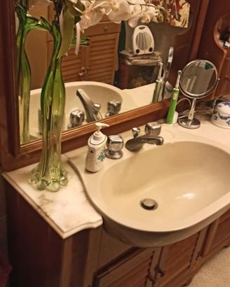 mobile e accessori bagno legno