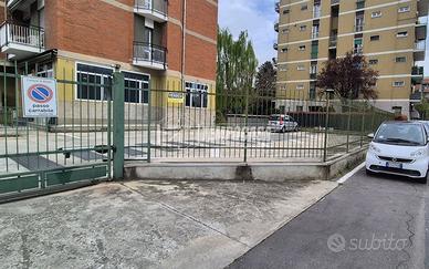 Posto Auto a Milano Via Trani