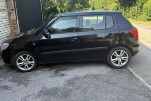 Skoda Fabia 1.4 benzina/GPL –271.000 km