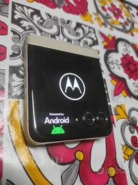 Motorola razr 50 2024